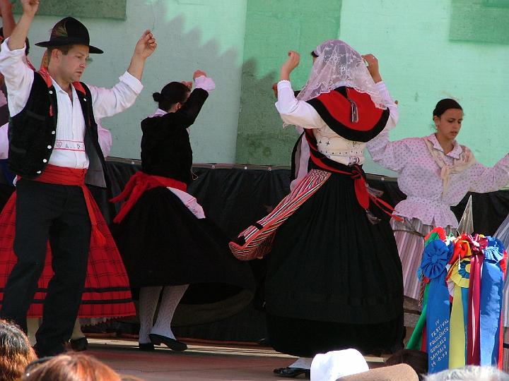 Segundo Festival. de Folclore em .SANTA VALHA 2003.JPG